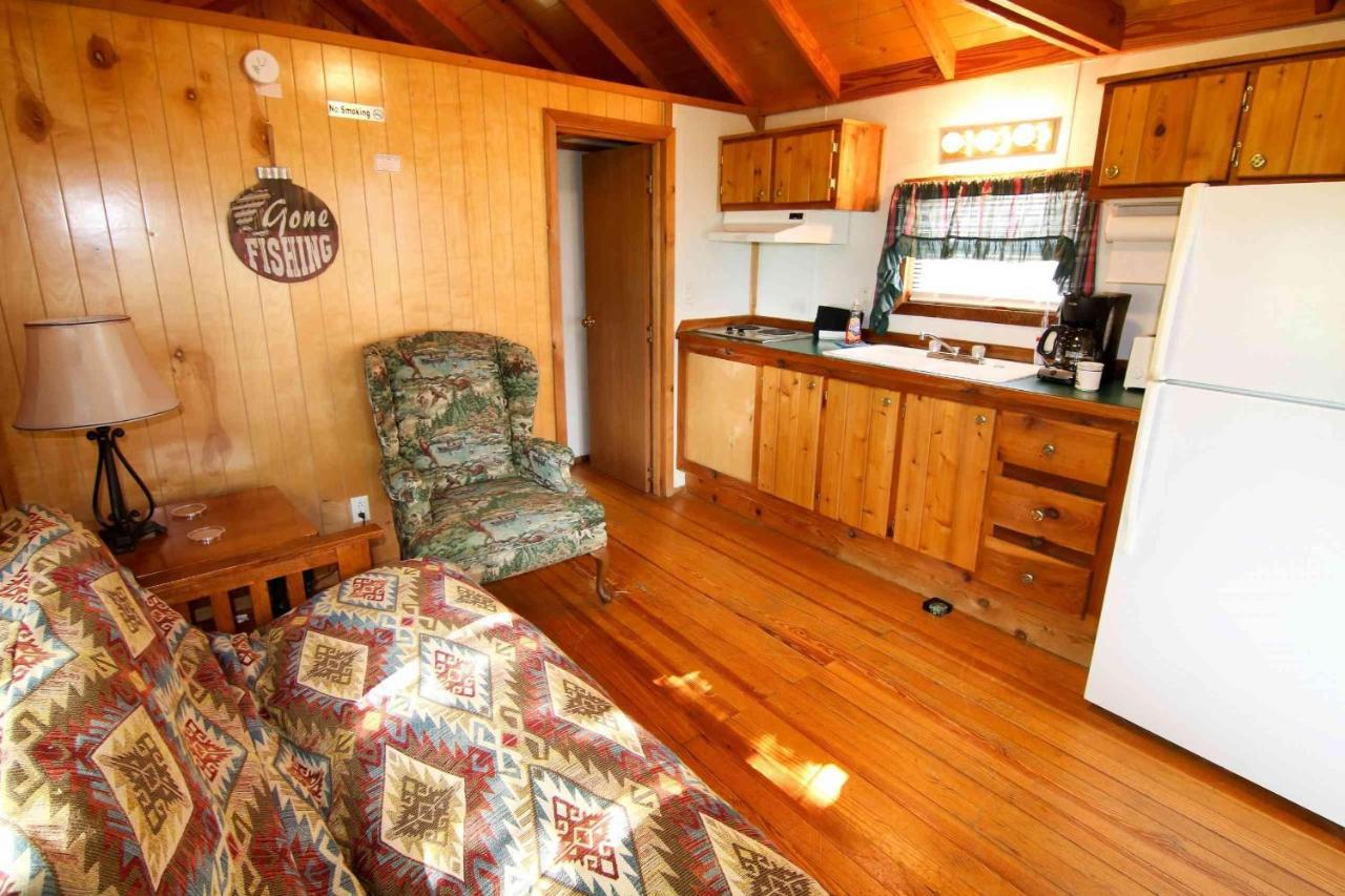 Lakefront Cedar Cabin - 6 Mead Dış mekan fotoğraf
